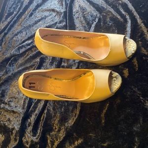 Jessica Simpson heels